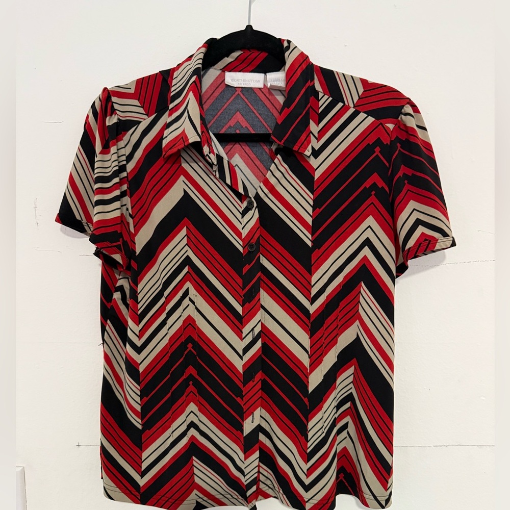 Worthington Women’s fitted blouse red/black/grey